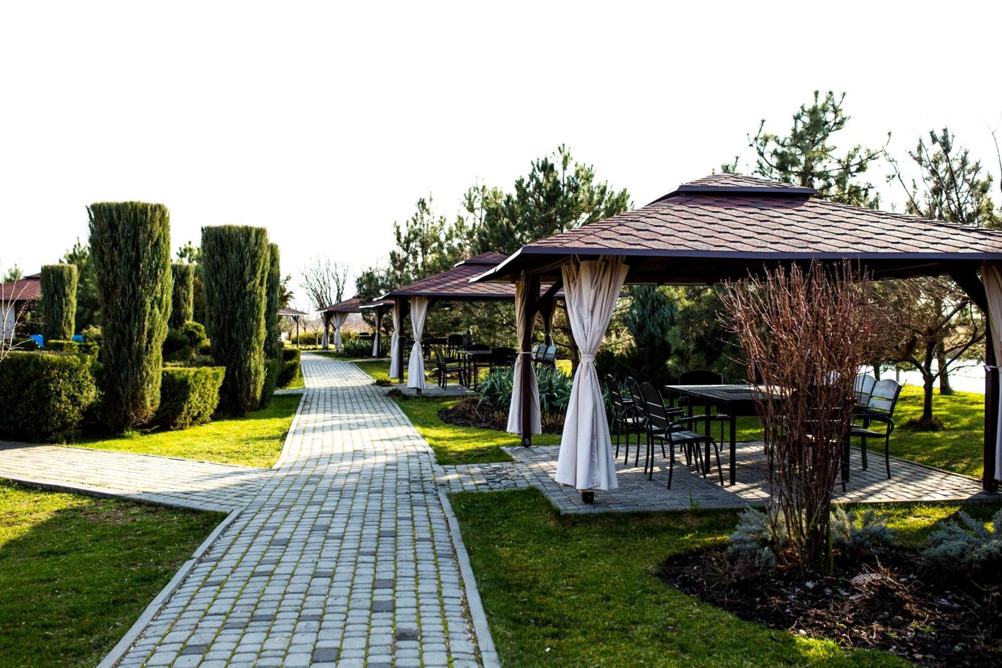 Ostrov River Club Novoselovka  ภายนอก รูปภาพ